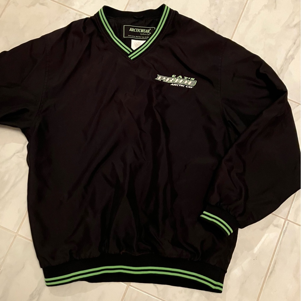 Arctic wear by Arctic cat pullover windbreaker.  V neck.  Euc!